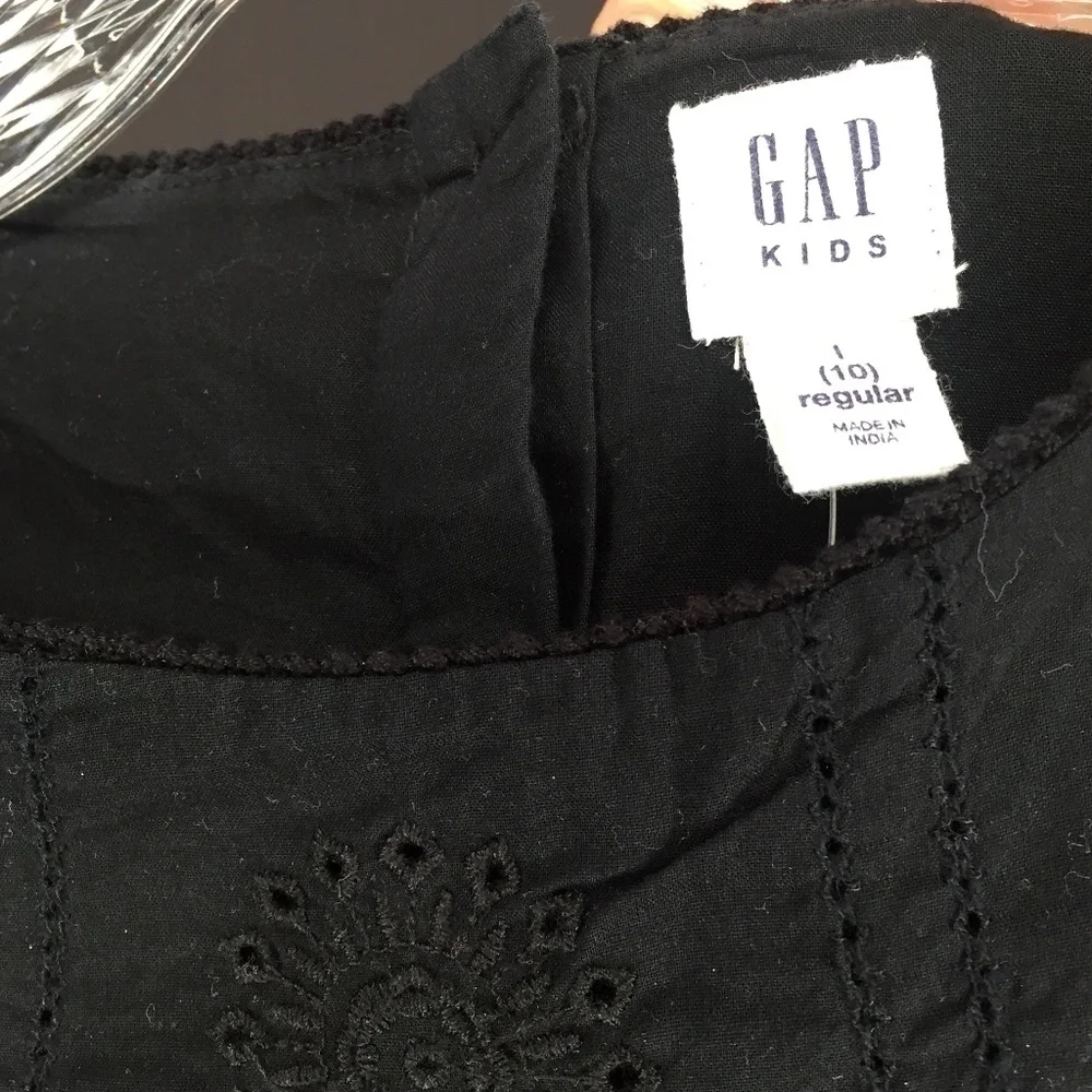 GAP KIDS | Black peplum peasant top